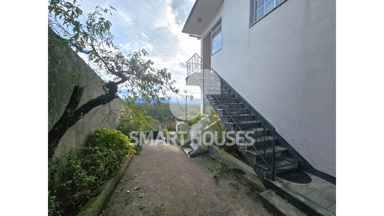 Moradia T4 para Venda em Friúmes e Paradela Foto 40