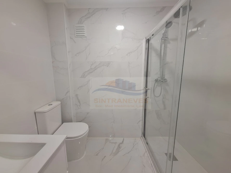 Apartamento T2 para Venda em Falagueira-Venda Nova Foto 9