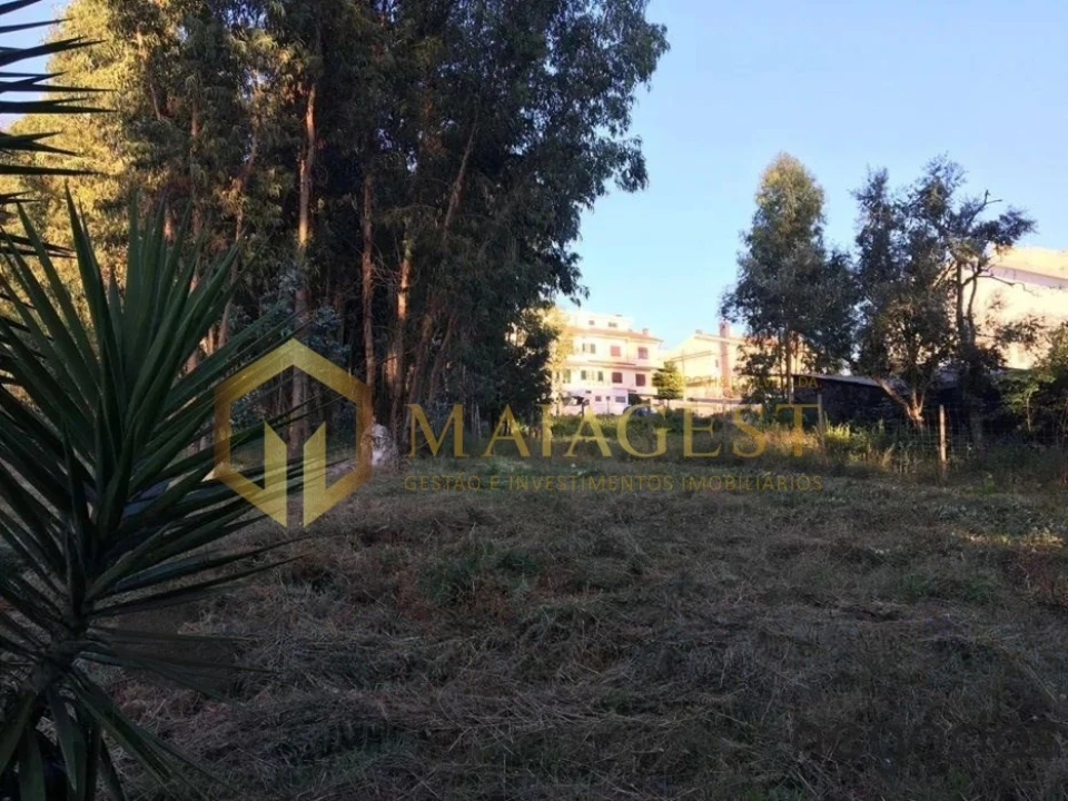 Terreno para Venda em Fânzeres e São Pedro da Cova Foto 5