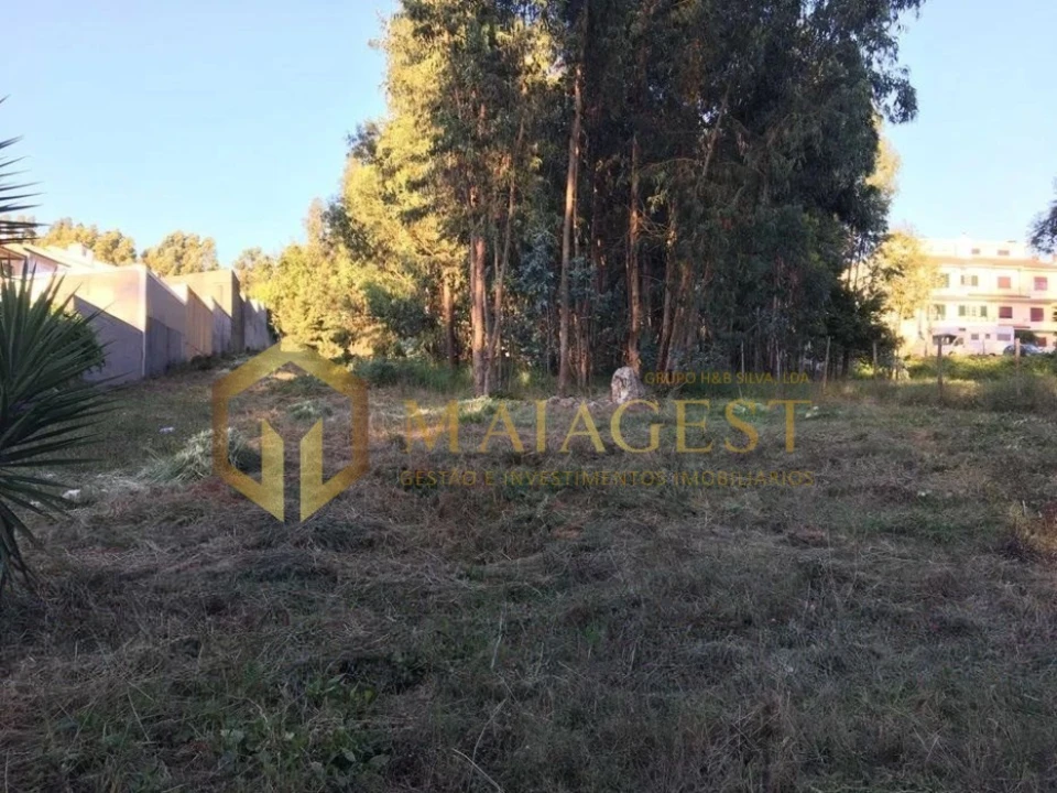 Terreno para Venda em Fânzeres e São Pedro da Cova Foto 6