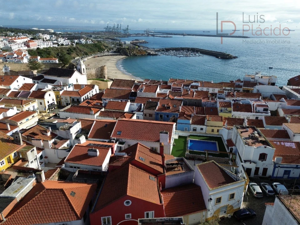 Moradia T3 para Venda em Sines Foto 3