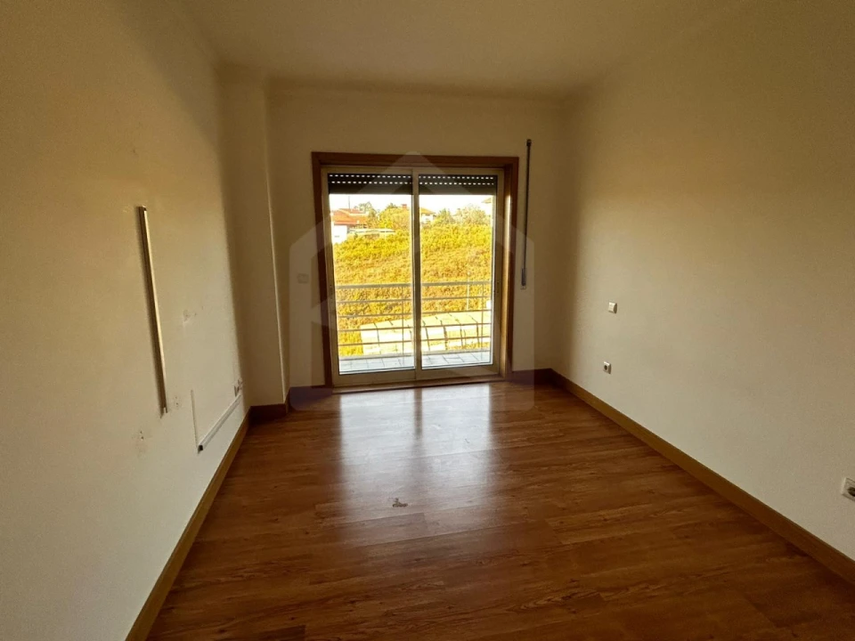 Apartamento T2 para Venda em Santa Maria da Feira, Travanca, Sanfins e Espargo Foto 7