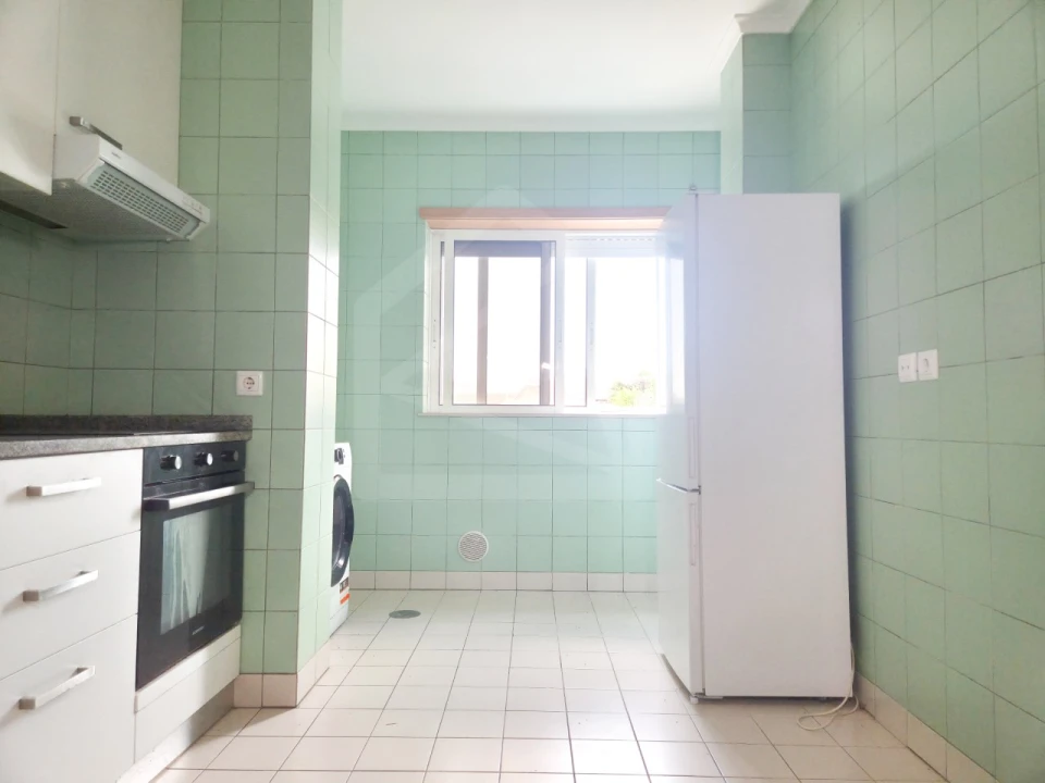 Apartamento T2 para Venda em Santa Maria da Feira, Travanca, Sanfins e Espargo Foto 8