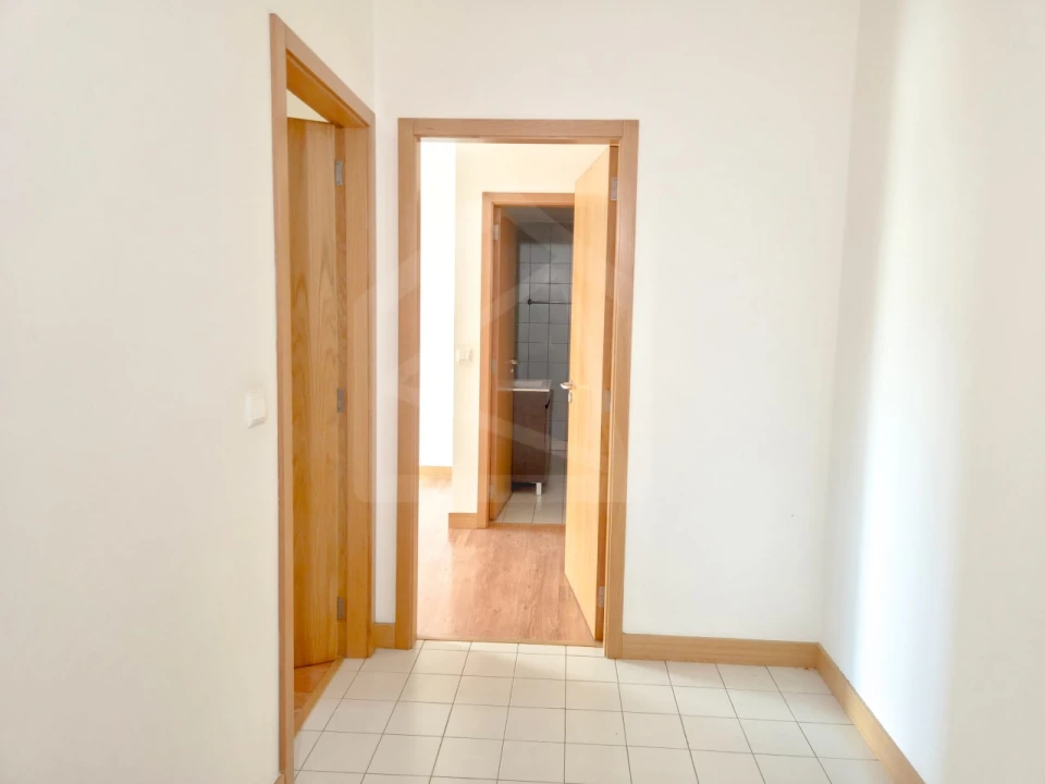 Apartamento T2 para Venda em Santa Maria da Feira, Travanca, Sanfins e Espargo Foto 12