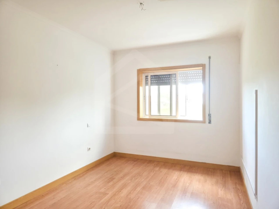 Apartamento T2 para Venda em Santa Maria da Feira, Travanca, Sanfins e Espargo Foto 13