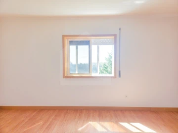 Apartamento T2 para Venda em Santa Maria da Feira, Travanca, Sanfins e Espargo