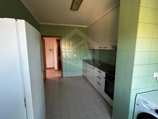 Apartamento T2 para Venda em Santa Maria da Feira, Travanca, Sanfins e Espargo Foto 5