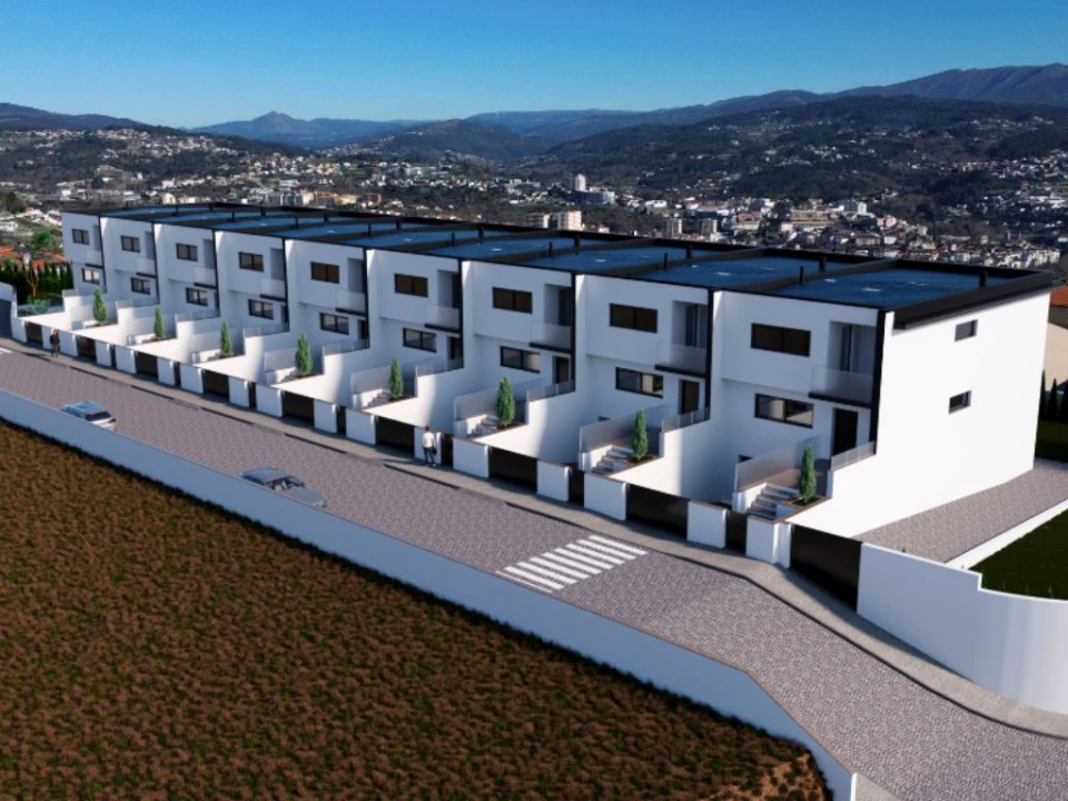 Moradia T3 para Venda em Fregim Foto 2