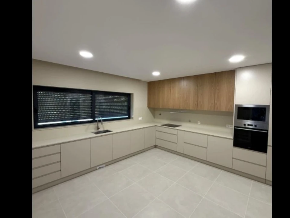 Moradia T3 para Venda em Fregim Foto 20