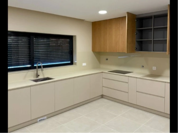 Moradia T3 para Venda em Fregim Foto 14