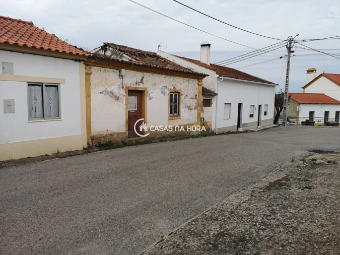 Moradia T4 para Venda em Tramagal Foto 1