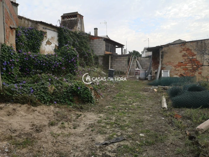 Moradia T4 para Venda em Tramagal Foto 8