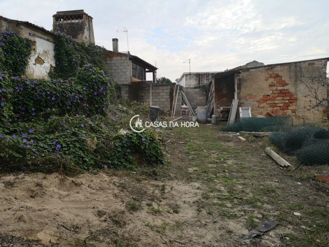 Moradia T4 para Venda em Tramagal Foto 9