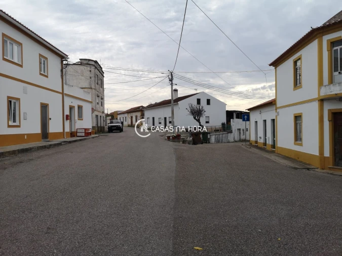 Moradia T4 para Venda em Tramagal Foto 11