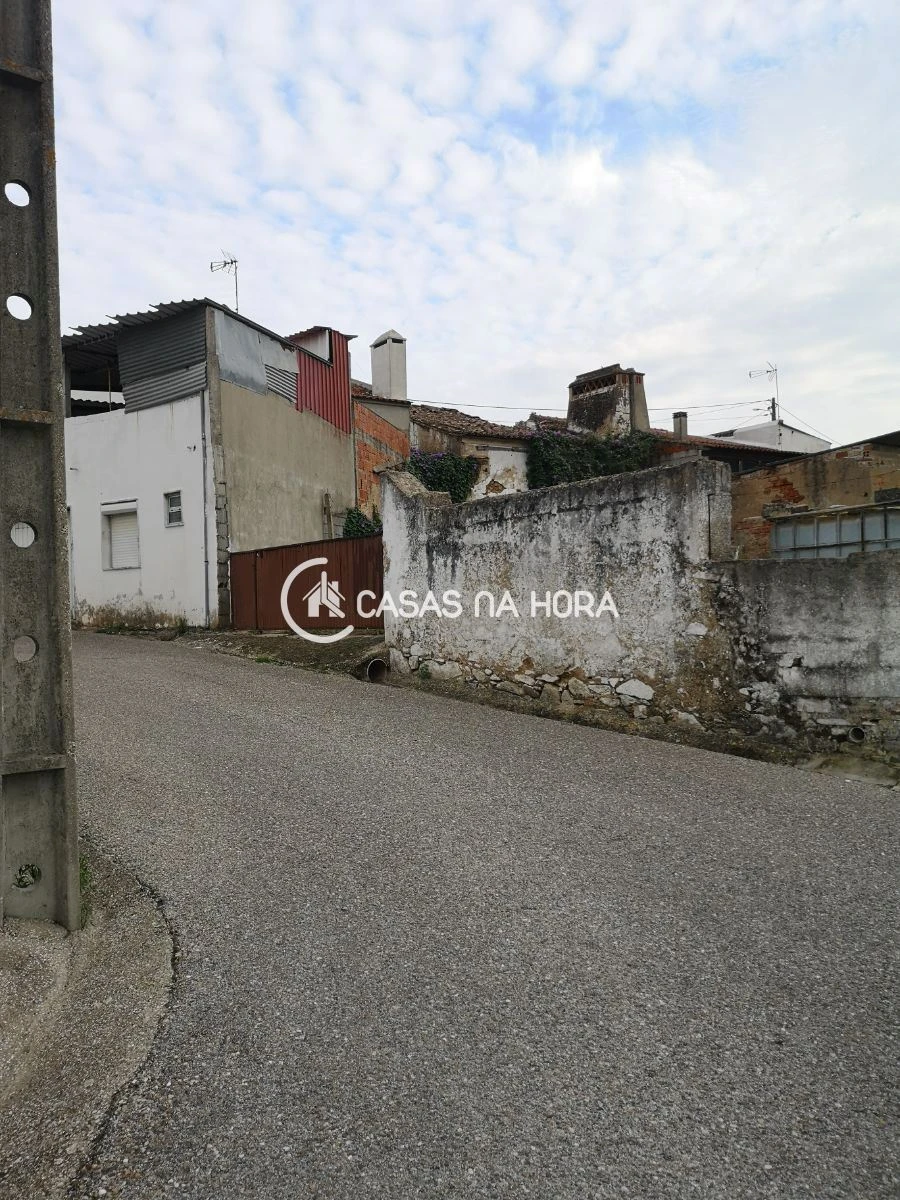 Moradia T4 para Venda em Tramagal Foto 17