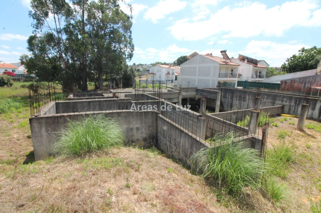 Terreno P/ Prédio para Venda em Marrazes e Barosa Foto 6