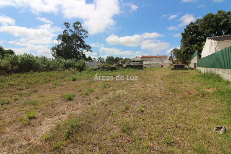 Terreno P/ Prédio para Venda em Marrazes e Barosa Foto 1