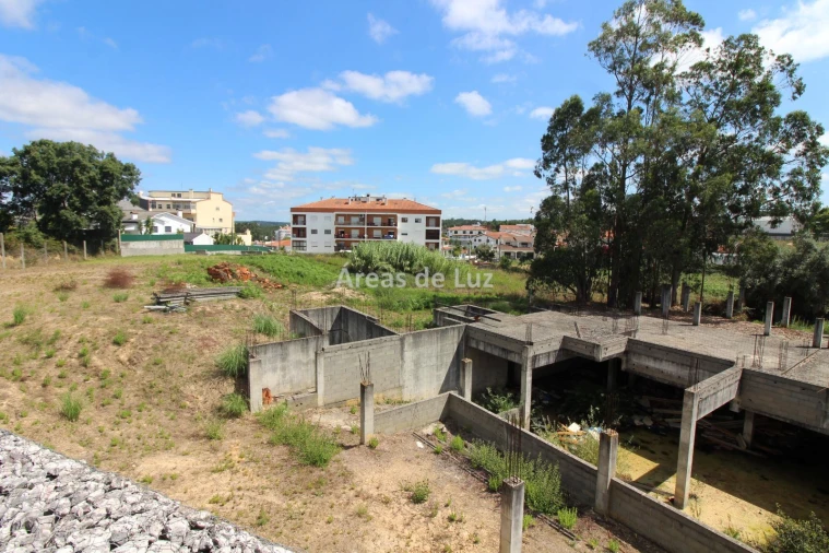 Terreno P/ Prédio para Venda em Marrazes e Barosa Foto 4