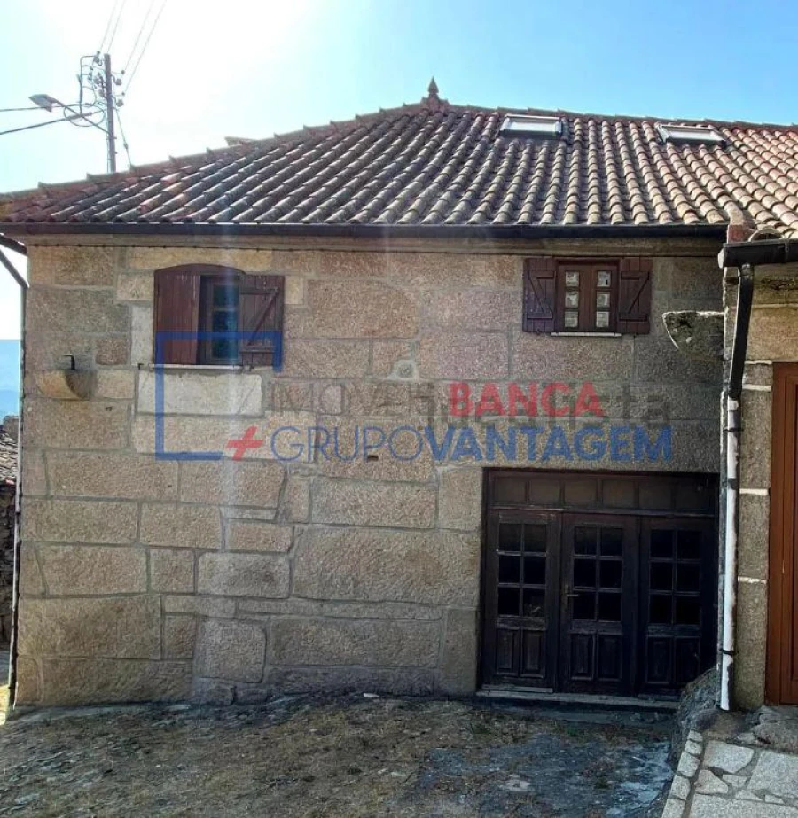 Quinta T5 para Venda em Telões Foto 6