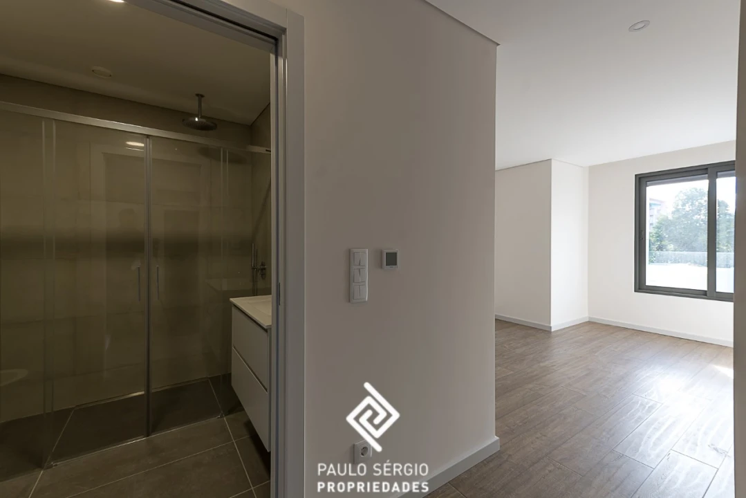Apartamento T3 para Venda em Cedofeita, Santo Ildefonso, Sé, Miragaia, São Nicolau e Vitória Foto 5