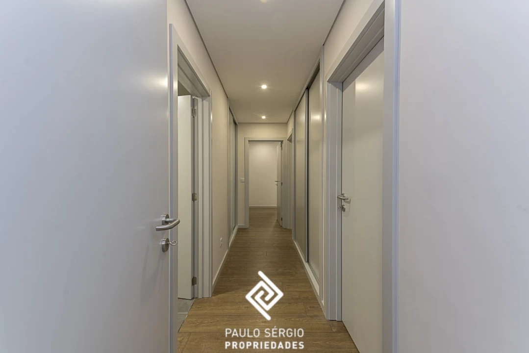 Apartamento T3 para Venda em Cedofeita, Santo Ildefonso, Sé, Miragaia, São Nicolau e Vitória Foto 12