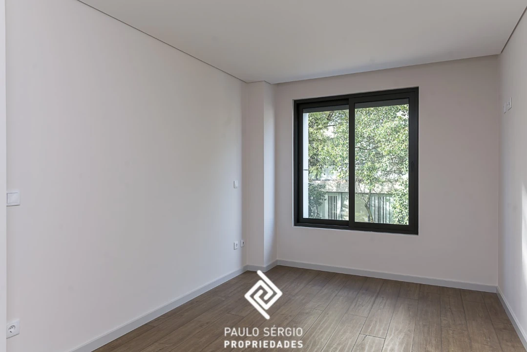 Apartamento T3 para Venda em Cedofeita, Santo Ildefonso, Sé, Miragaia, São Nicolau e Vitória Foto 14