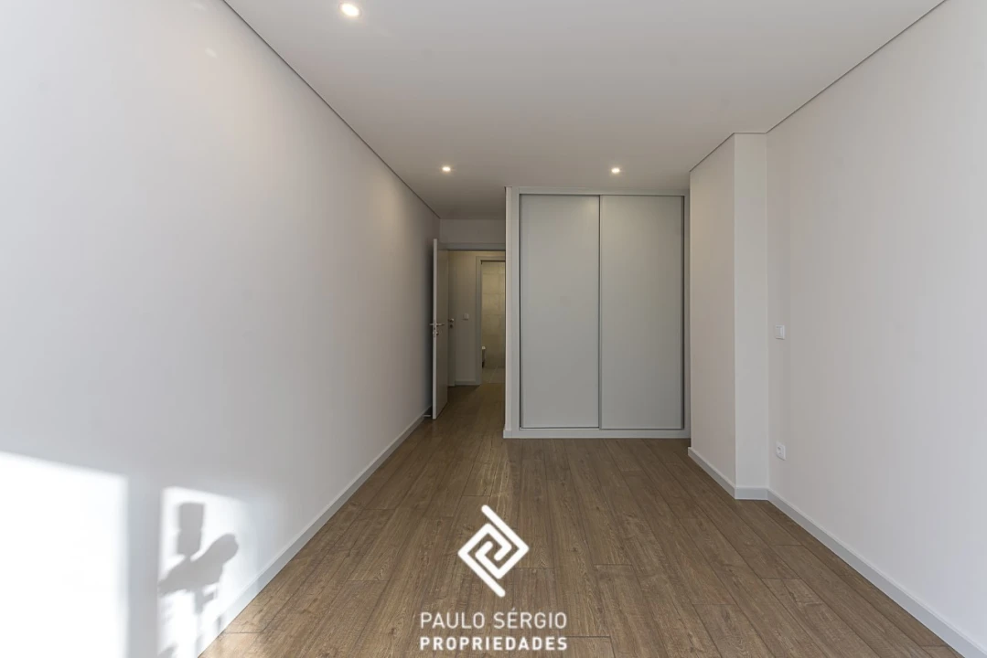 Apartamento T3 para Venda em Cedofeita, Santo Ildefonso, Sé, Miragaia, São Nicolau e Vitória Foto 18