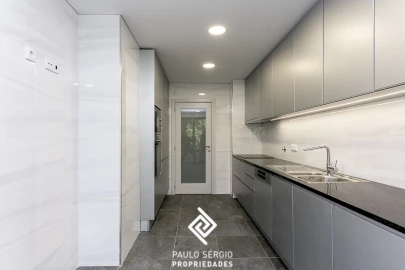 Apartamento T3 para Venda em Cedofeita, Santo Ildefonso, Sé, Miragaia, São Nicolau e Vitória