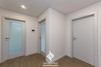 Apartamento T3 para Venda em Cedofeita, Santo Ildefonso, Sé, Miragaia, São Nicolau e Vitória
