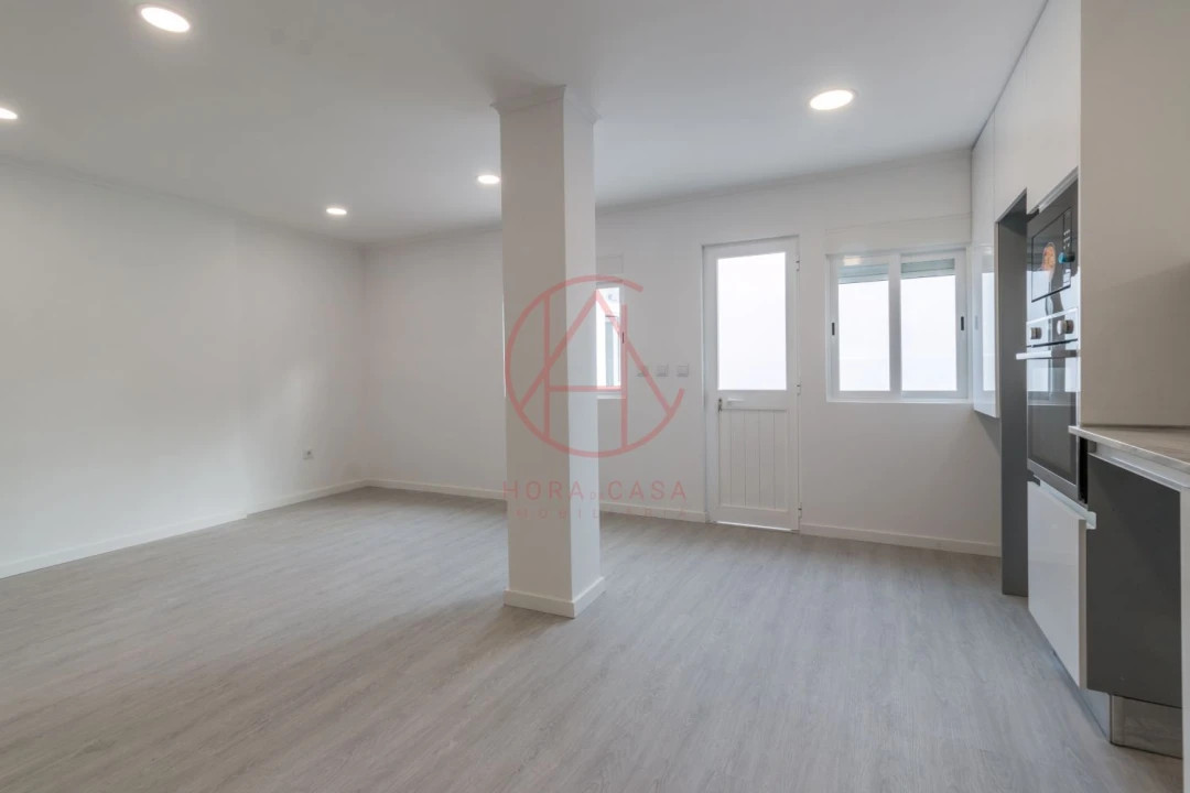 Apartamento T2 para Venda em Alto do Seixalinho, Santo André e Verderena Foto 11