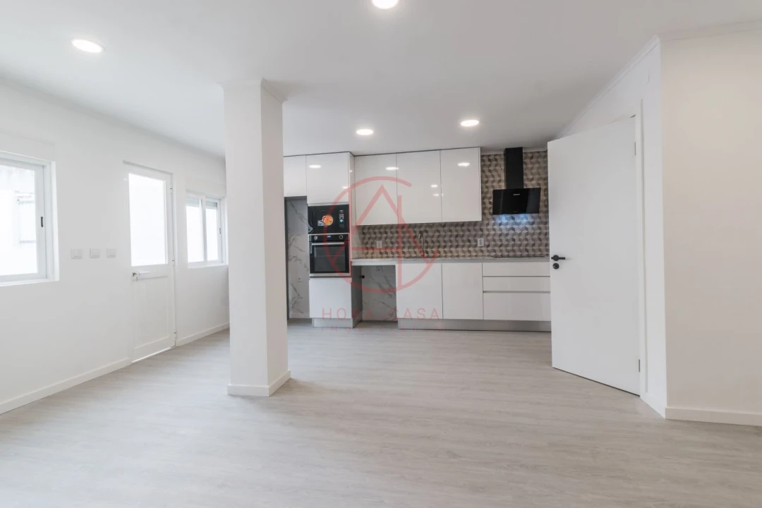 Apartamento T2 para Venda em Alto do Seixalinho, Santo André e Verderena Foto 9