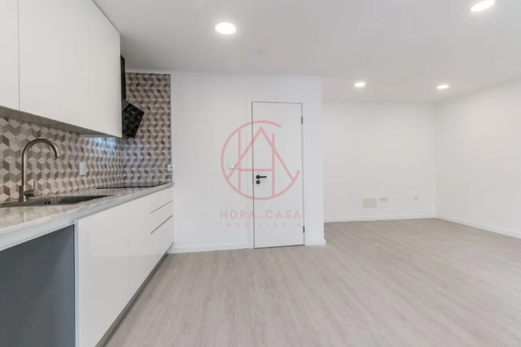 Apartamento T2 para Venda em Alto do Seixalinho, Santo André e Verderena Foto 16