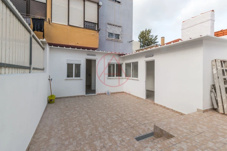 Apartamento T2 para Venda em Alto do Seixalinho, Santo André e Verderena Foto 2