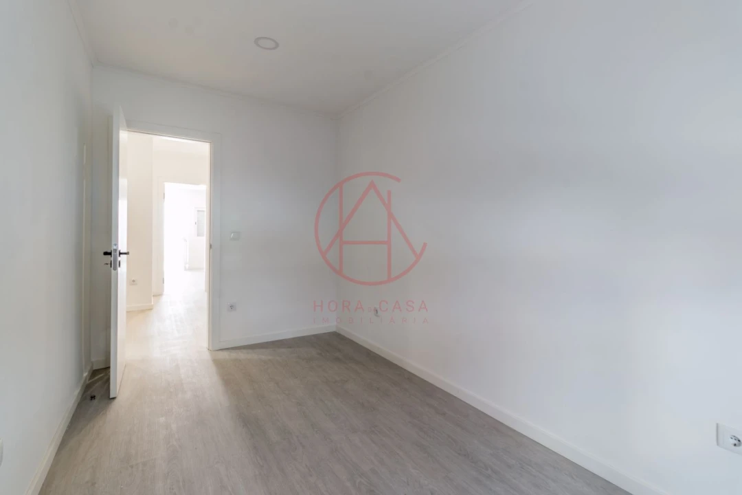 Apartamento T2 para Venda em Alto do Seixalinho, Santo André e Verderena Foto 26