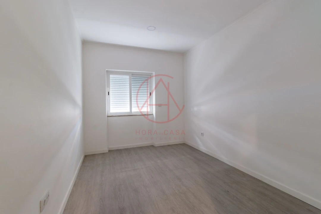 Apartamento T2 para Venda em Alto do Seixalinho, Santo André e Verderena Foto 27