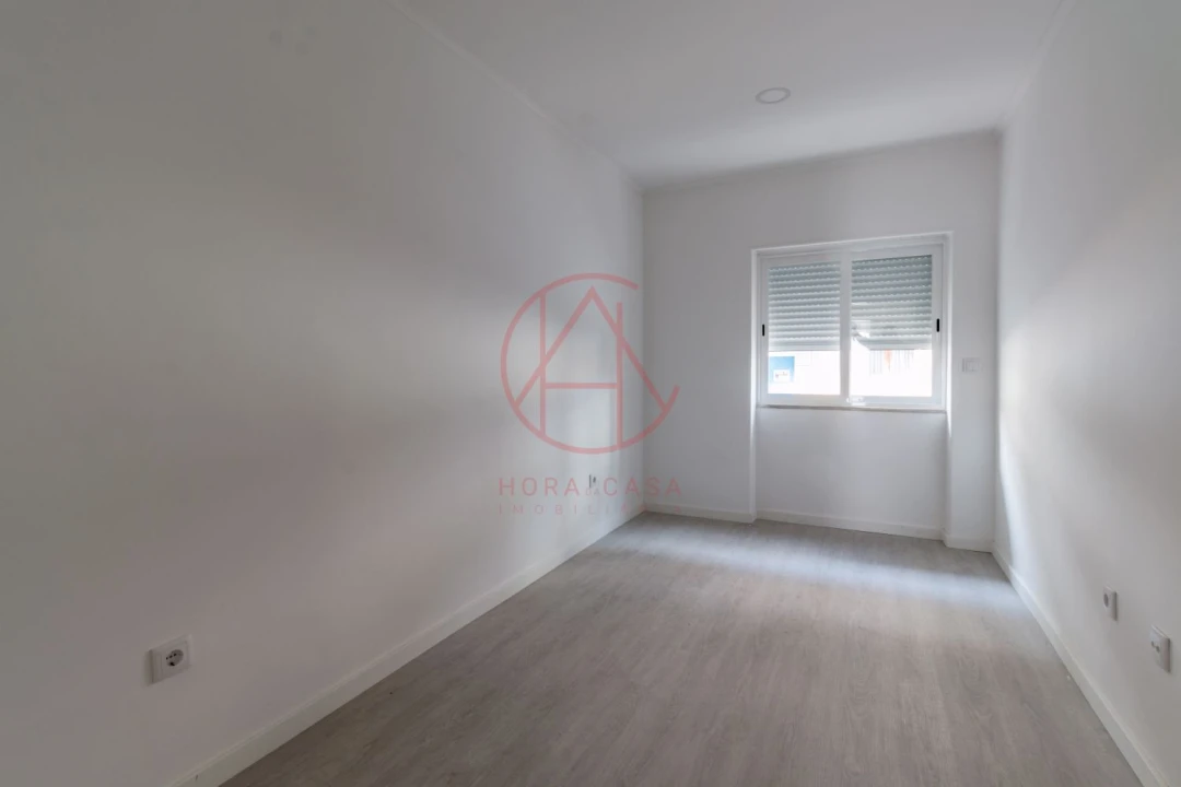 Apartamento T2 para Venda em Alto do Seixalinho, Santo André e Verderena Foto 23