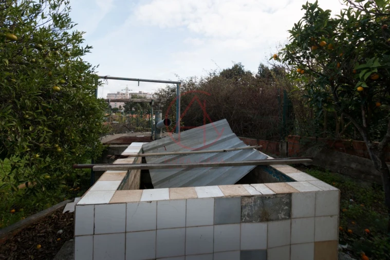 Terreno para Venda em Santo Antonio da Charneca Foto 7