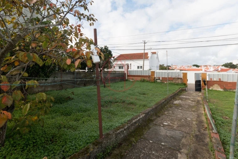 Terreno para Venda em Santo Antonio da Charneca Foto 10