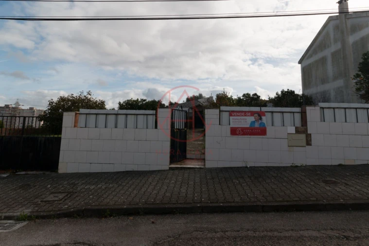 Terreno para Venda em Santo Antonio da Charneca Foto 11