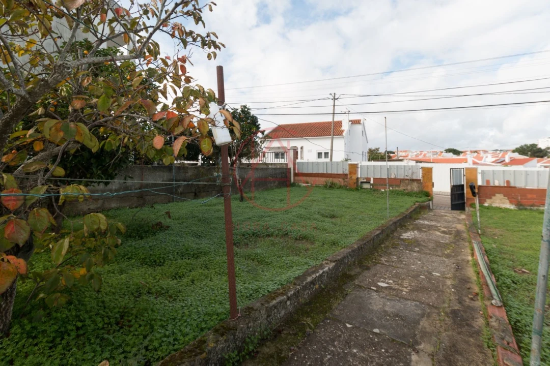 Terreno para Venda em Santo Antonio da Charneca Foto 10