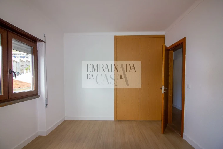 Apartamento T2 para Venda em Sesimbra (Santiago) Foto 14