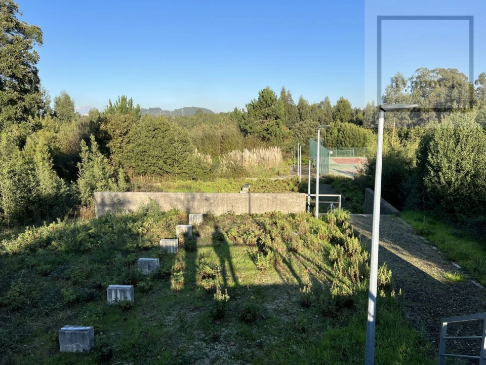 Terreno para Venda em Arcozelo Foto 23