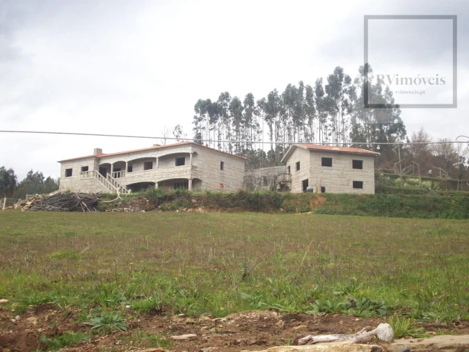 Moradia T0 para Venda em Arouca e Burgo Foto 4