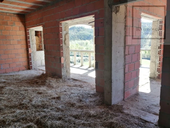 Moradia T0 para Venda em Arouca e Burgo Foto 36