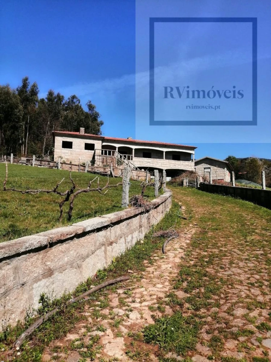 Moradia T0 para Venda em Arouca e Burgo Foto 2