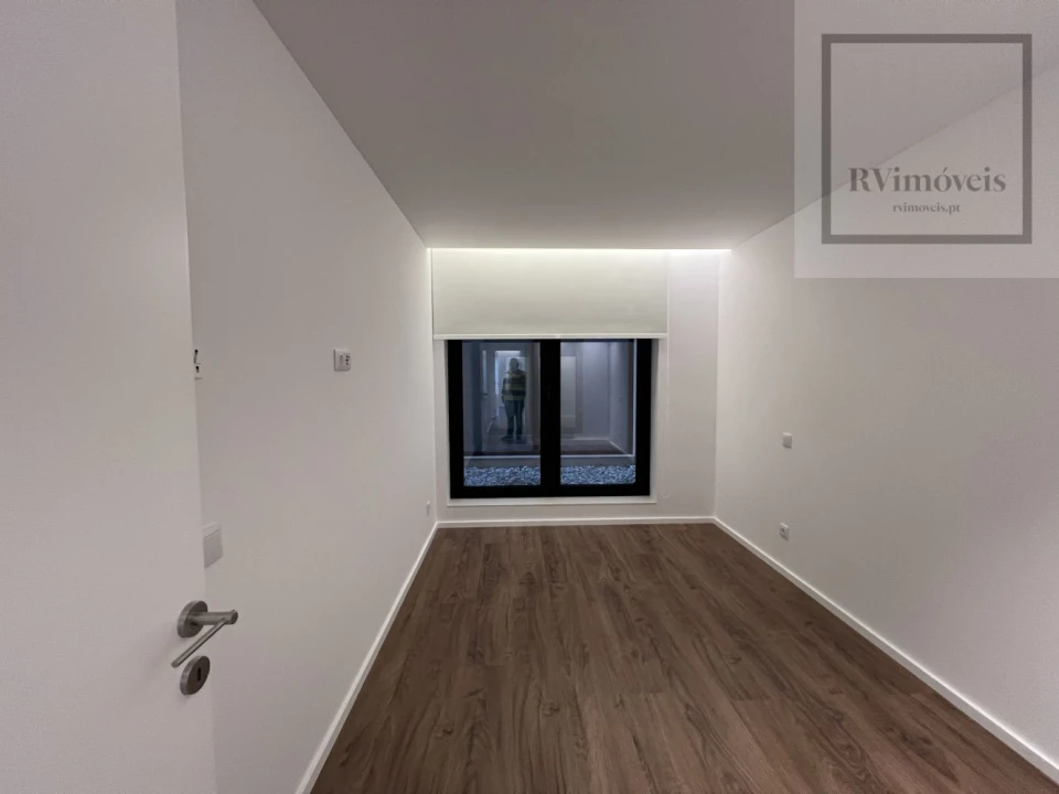 Apartamento T1 para Arrendamento em Santa Maria Maior e Monserrate e Meadela Foto 13