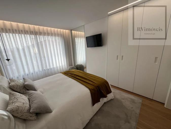 Moradia T3 para Venda em Alvarães Foto 26