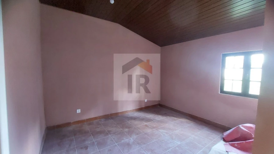 Terreno para Venda em Santa Maria, São Pedro e Sobral da Lagoa Foto 6