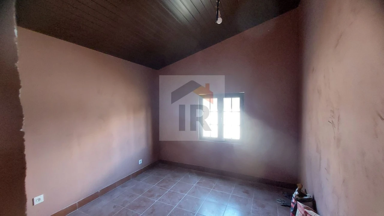 Terreno para Venda em Santa Maria, São Pedro e Sobral da Lagoa Foto 7