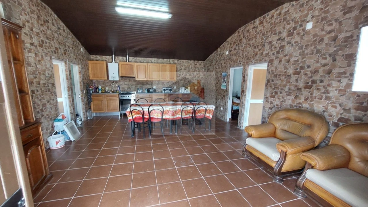 Terreno para Venda em Santa Maria, São Pedro e Sobral da Lagoa Foto 14